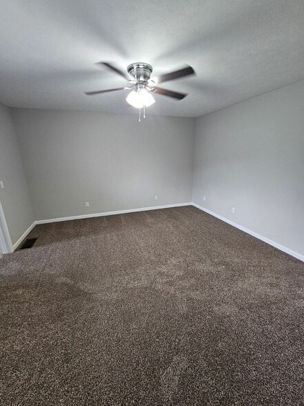 Building Photo - 5614 S Jefferson Ave