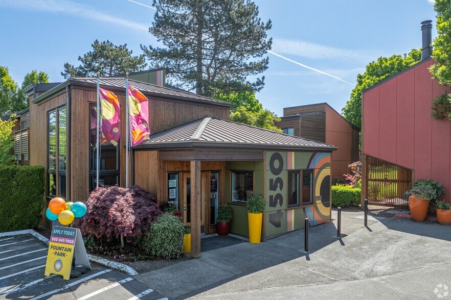 Building Photo - 4550 SW Murray Blvd