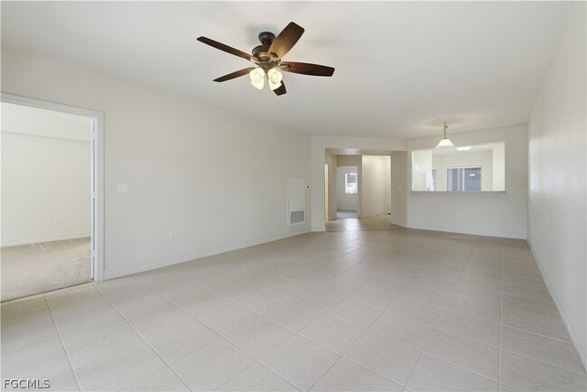 Building Photo - 7823 Regal Heron Cir