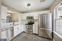 Building Photo - 253 Miley Rd