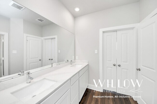Building Photo - 10518 Moon Vly Ln