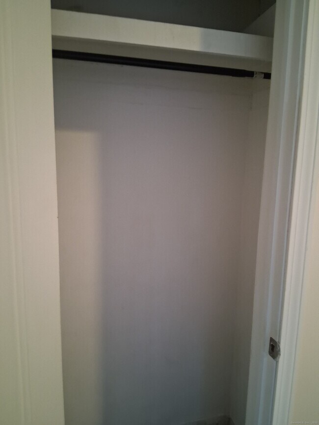 Building Photo - 367 Watertown Ave