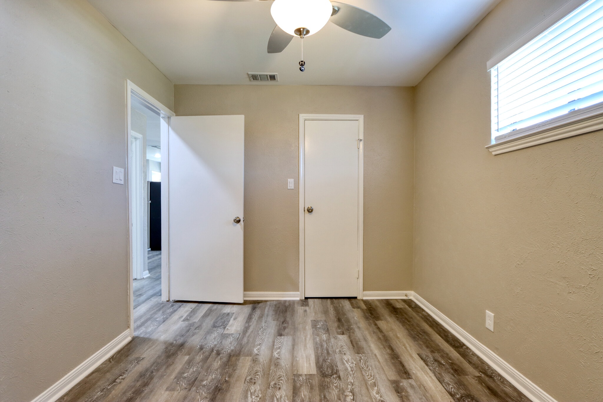 Building Photo - 2105 Interurban Blvd