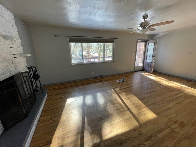 Building Photo - Charming Home in Conifer!
