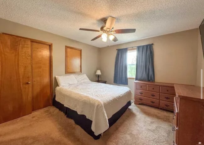 Building Photo - 902 Connecticut Ave