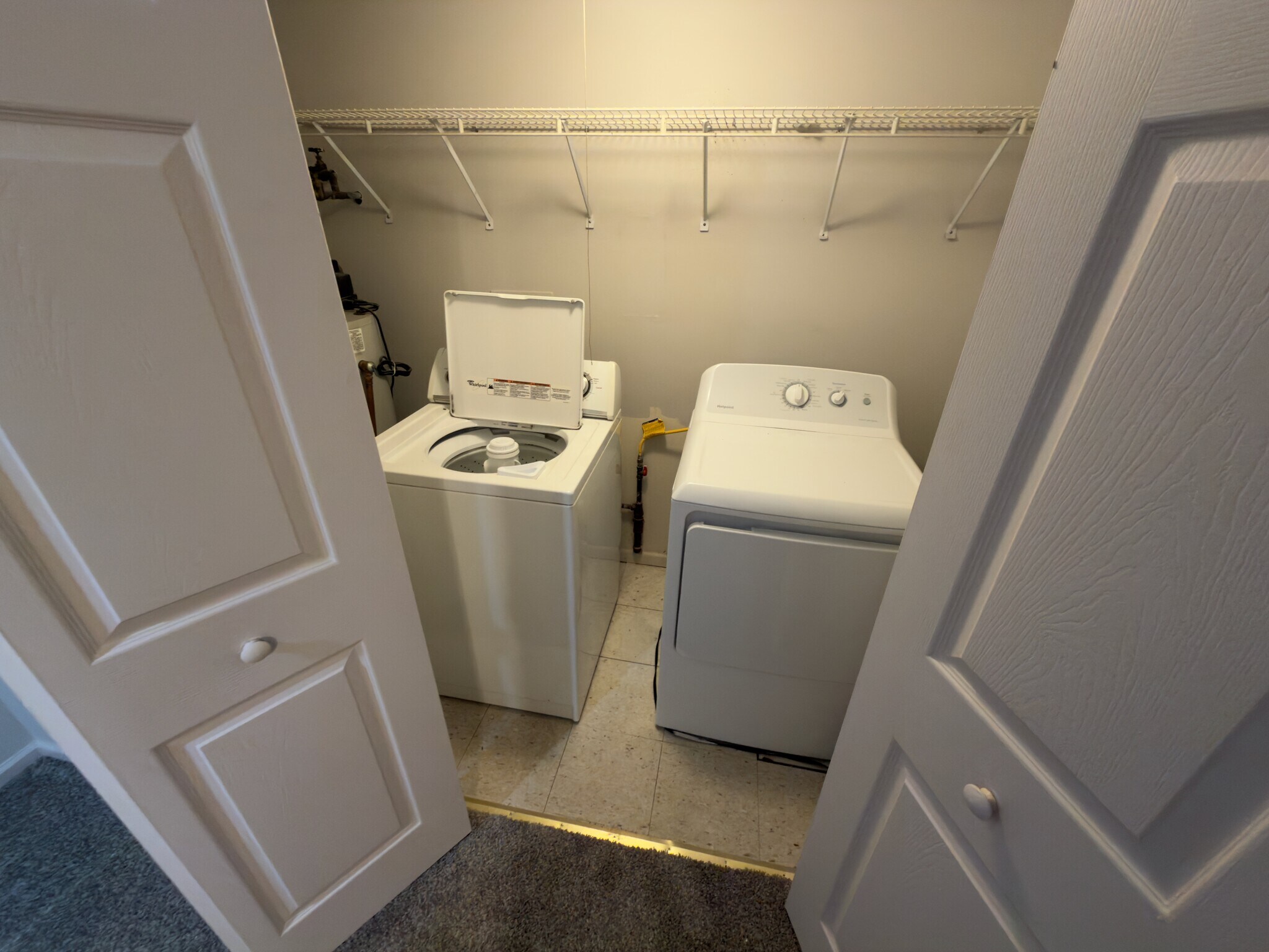 Building Photo - 846 Beaconsfield Ave