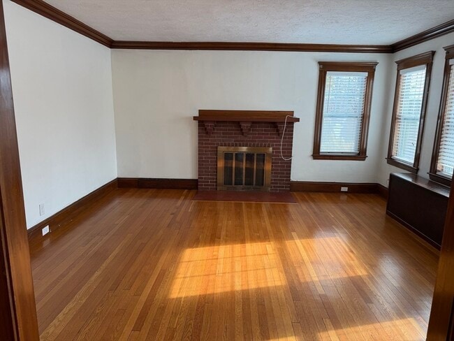 Building Photo - 234 Brook Rd