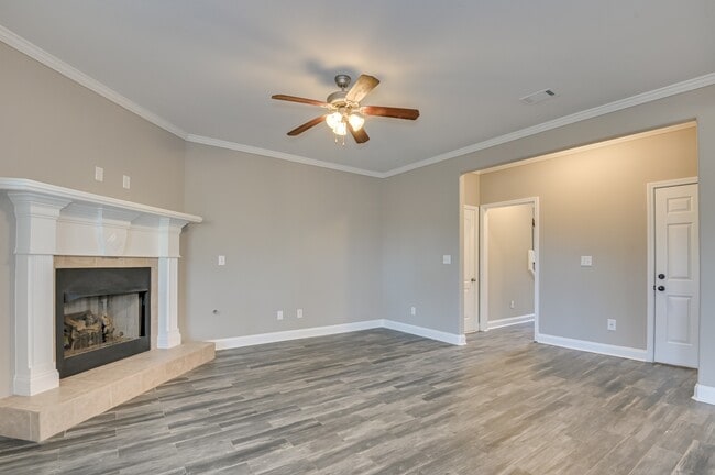 Building Photo - 848 Tyler Woods Dr