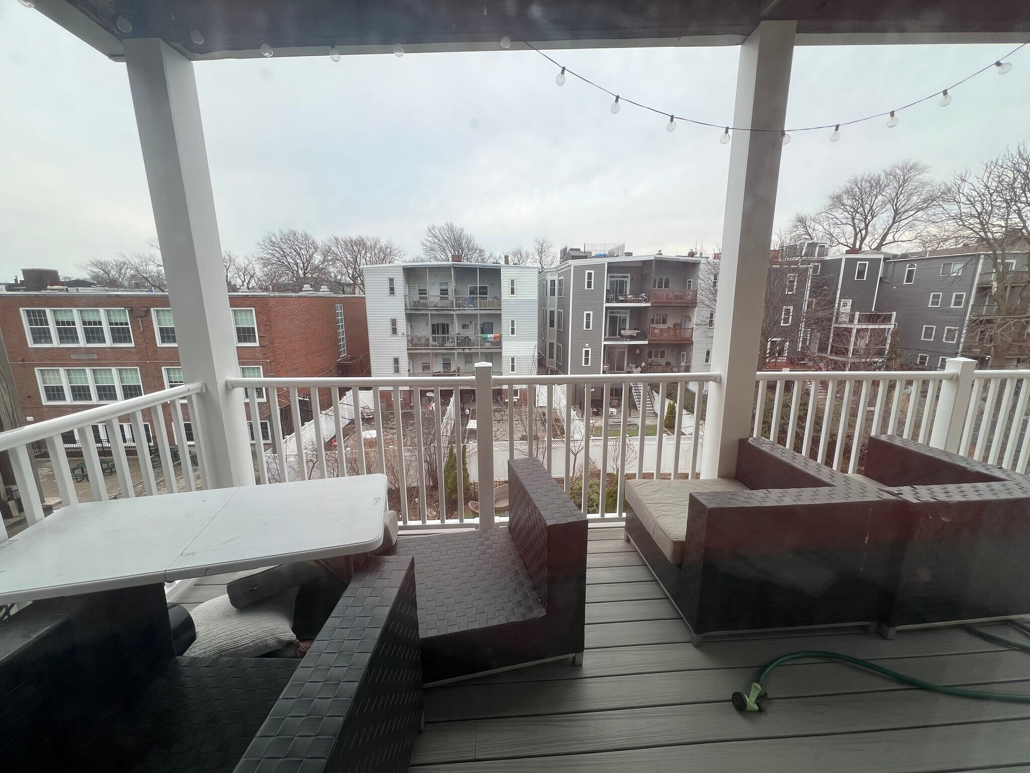 Building Photo - 733 E 3rd St