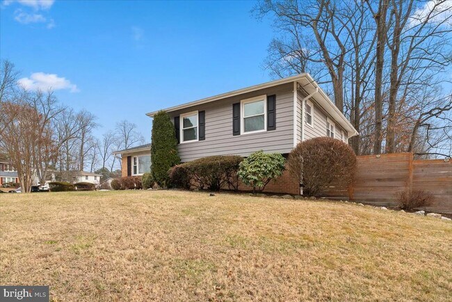 Building Photo - 7845 Brompton St