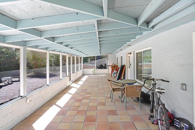 Building Photo - 6703 N River Blvd