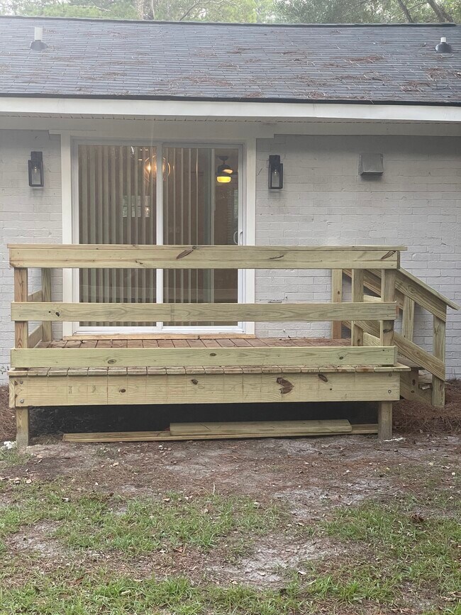 Building Photo - 1312 13th Ave SW