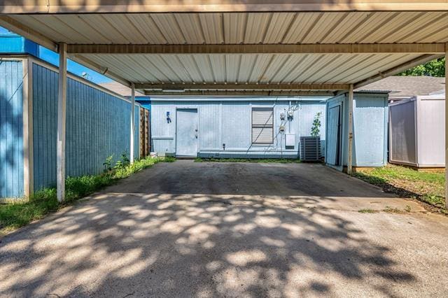 Building Photo - 2305 Miguel Ln