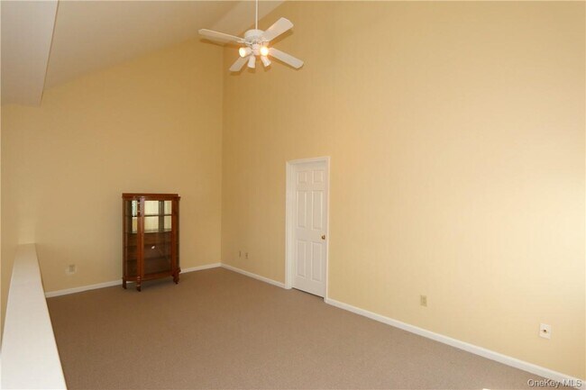 Building Photo - 218 Stoneway Ln