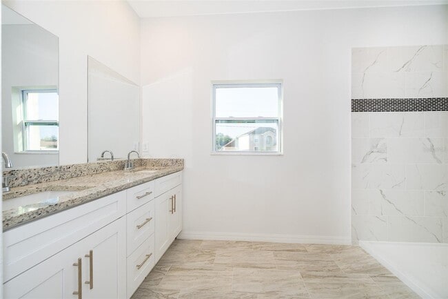 Building Photo - 507 Mallard Ct