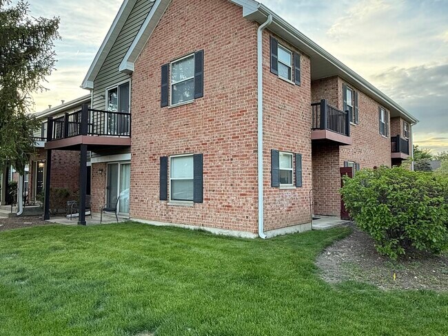 Primary Photo - 1501 Raymond Dr