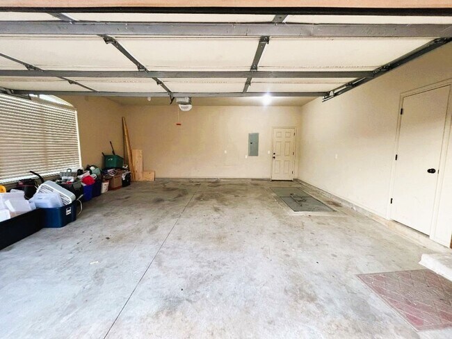 Building Photo - 14812 Brent Cir