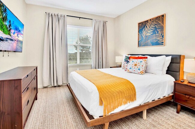 Building Photo - 14200 Avalon Rd