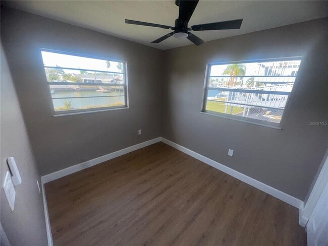 Building Photo - 4243 Tahiti Dr