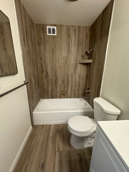 Primary Bathroom - 3611 Buena Vista Ave