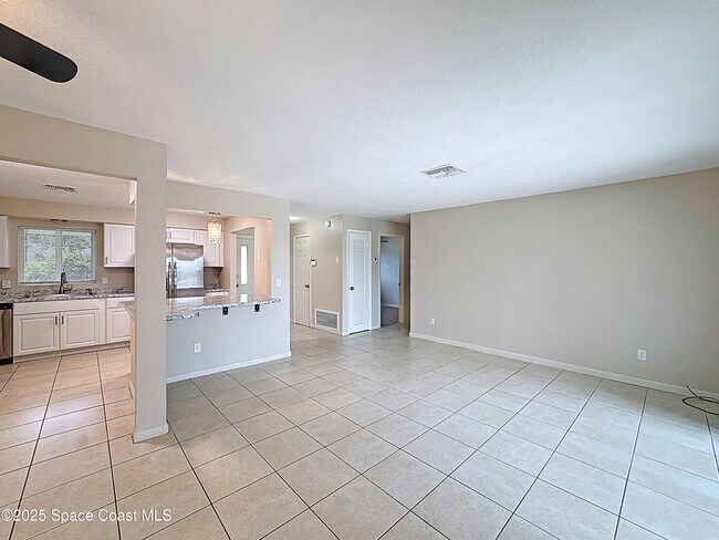 Building Photo - 250 Richland Ave