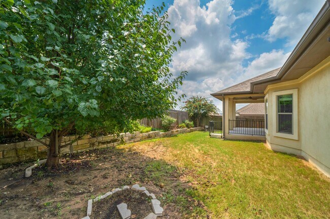 Building Photo - 3825 Vinalopo Dr