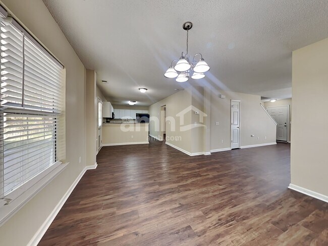 Building Photo - 405 White Bluff Ct