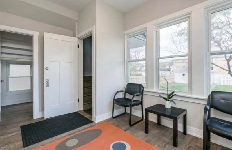 Building Photo - 522 N Humphrey Ave