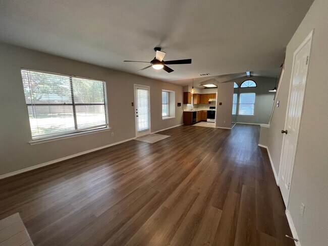 Building Photo - 7906 Tiffany Dr