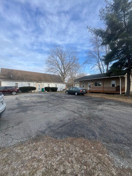 Building Photo - 24175 Euclid Ave