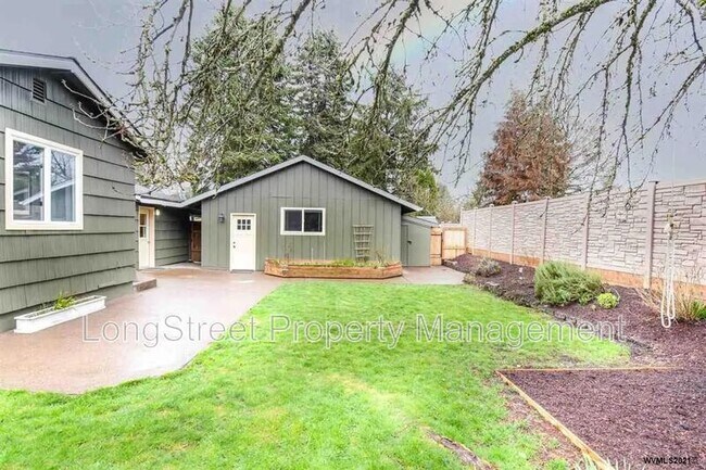 Building Photo - 3610 SW Oetjen Ave