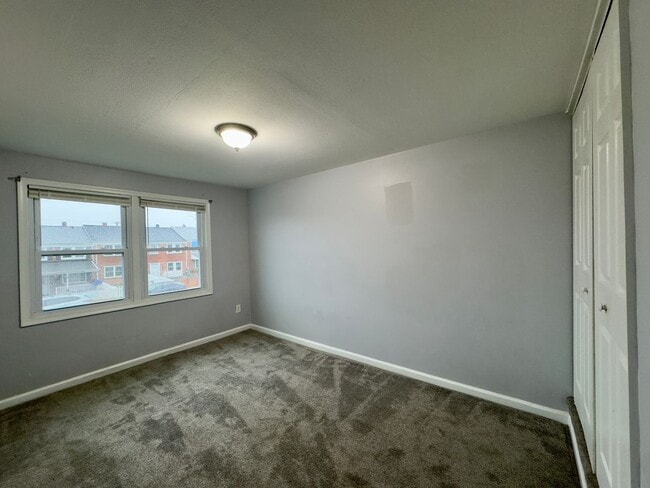 Building Photo - $300 OFF THIS Charming 2 Bedroom/1 Bathroom Townhome in Dundalk, MD!
