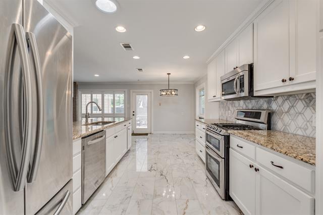 Building Photo - 3734 Crown Shore Dr