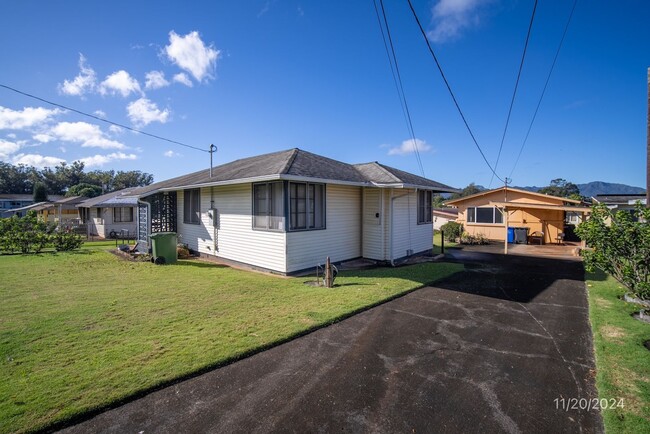 Building Photo - 2 bd, 1 ba Single Family Home In Wahiawa