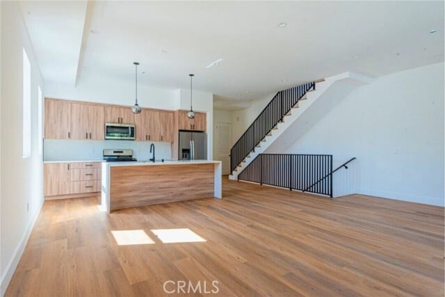 Building Photo - 10847 Morrison St