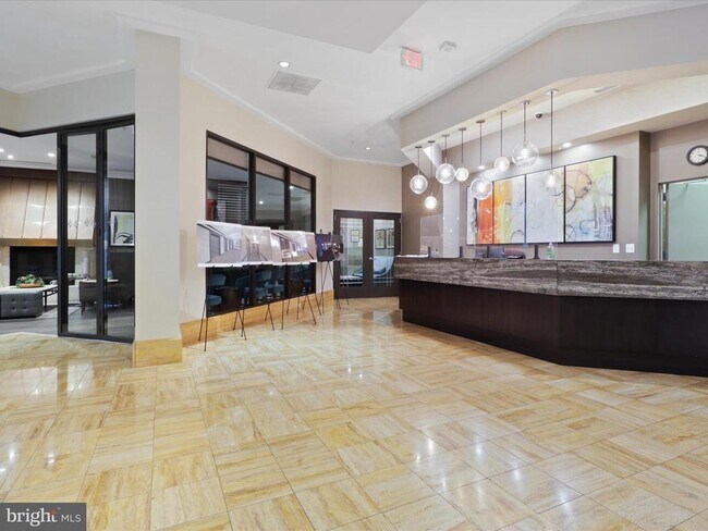 Building Photo - 3101 N Hampton Dr