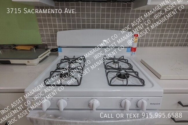 Building Photo - 3715 Sacramento Ave