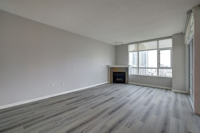 Building Photo - 850 Beech St