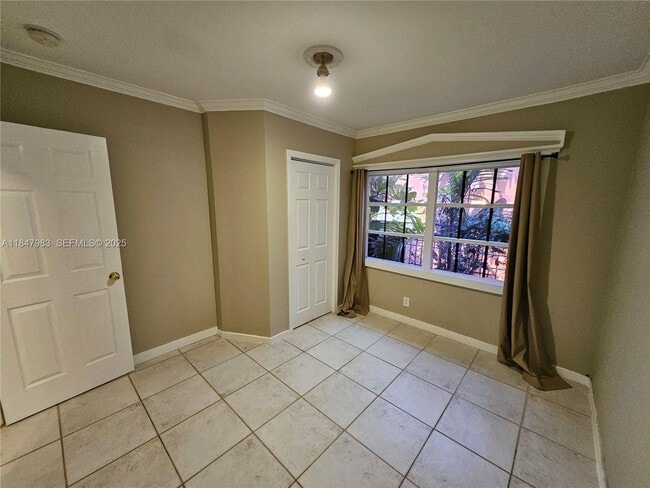 Building Photo - 38 SW 6th St