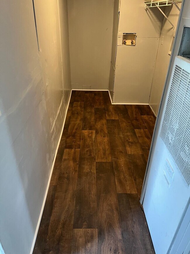 Building Photo - 3 BR 2 Bath 1,280 sq ft singlewide mobile ...
