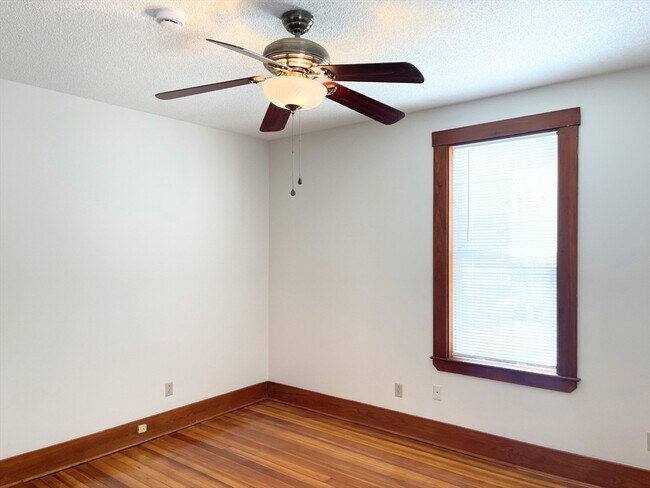 Building Photo - 25 Bennett St