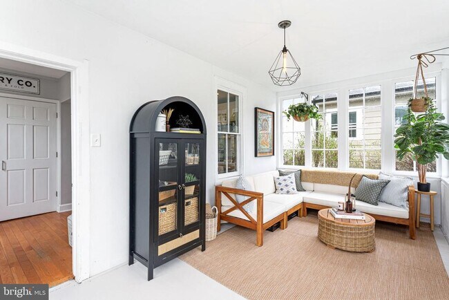 Building Photo - 7717 Flourtown Ave