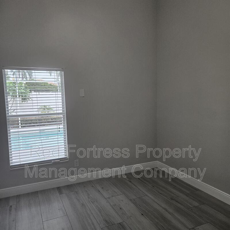 Building Photo - 15570 Beach Pebble Way