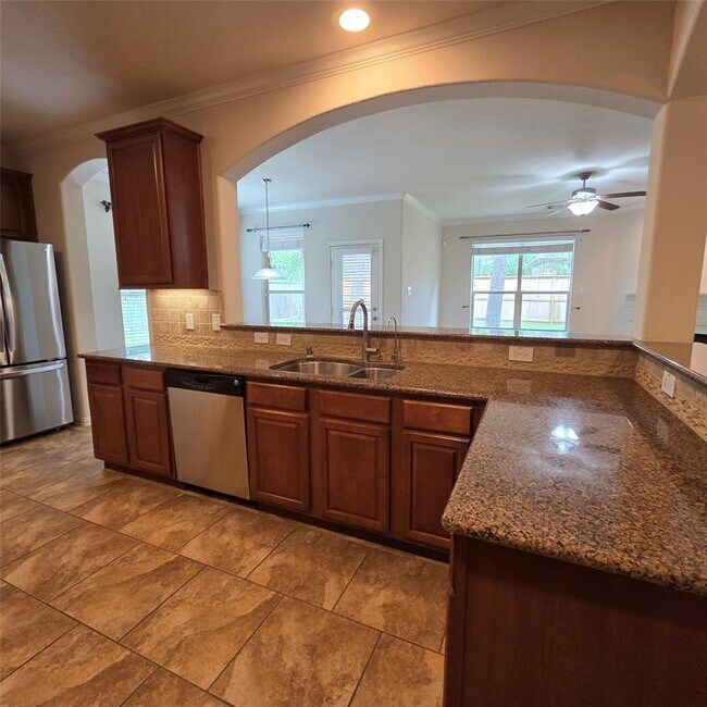 Building Photo - 26101 Brickhill Dr
