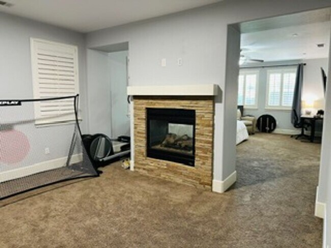 Building Photo - $2,695 Shepherd & DeWolf, 3 Bed - Harlan R...