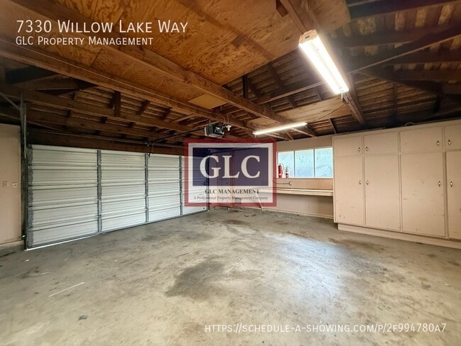 Building Photo - 7330 Willow Lake Way