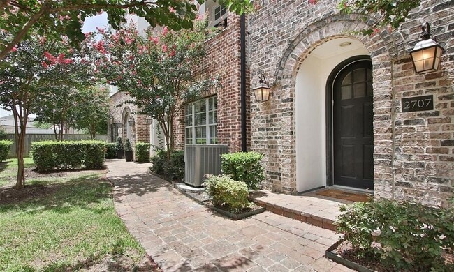 Building Photo - 2707 Cohn Garden Ln