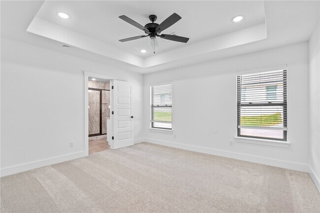 Building Photo - 4300 SW Adams Rd