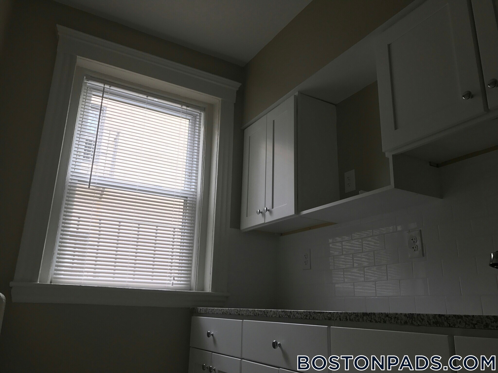 Building Photo - 49 Worthington St