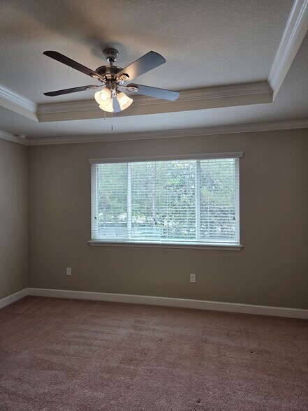 Building Photo - 14083 Mahogany Ave